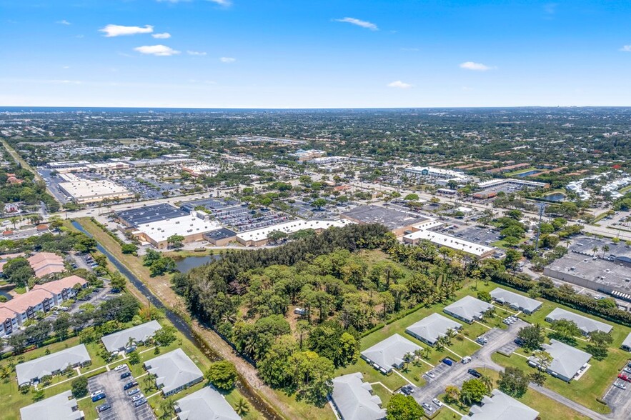 5185 Atlantic Ave, Delray Beach, FL for sale - Building Photo - Image 3 of 15