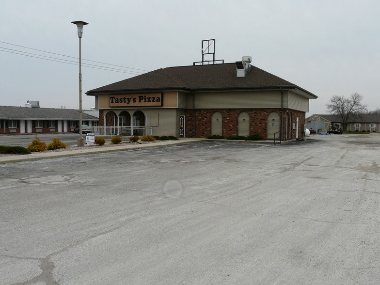 503 E State St, Botkins, OH 45306