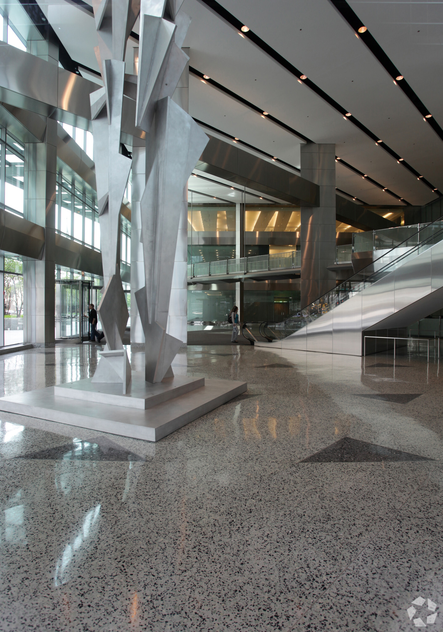 540 W Madison St, Chicago, IL for sale Lobby- Image 1 of 1