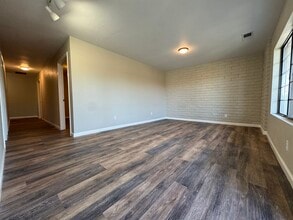 2051 Hilltop Dr, Redding, CA for lease Building Photo- Image 1 of 7