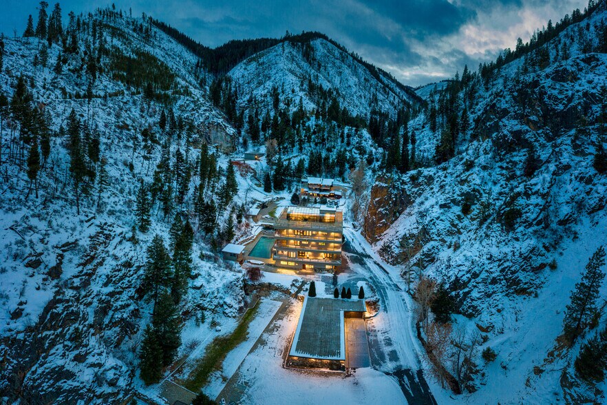 2970 Sleeping Child Rd, Hamilton, MT 59840 Specialty Property for