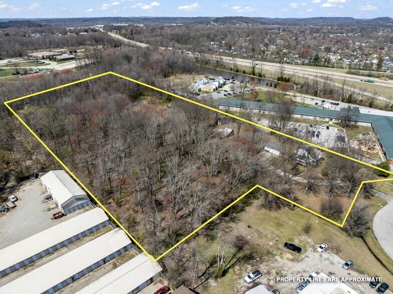 9204 National Tpke, Fairdale, KY for sale - Primary Photo - Image 2 of 5