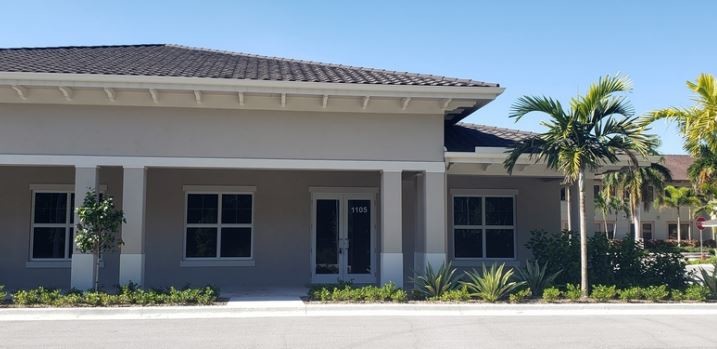 1105 SE Monterey Commons Blvd, Stuart, FL for sale - Building Photo - Image 1 of 1