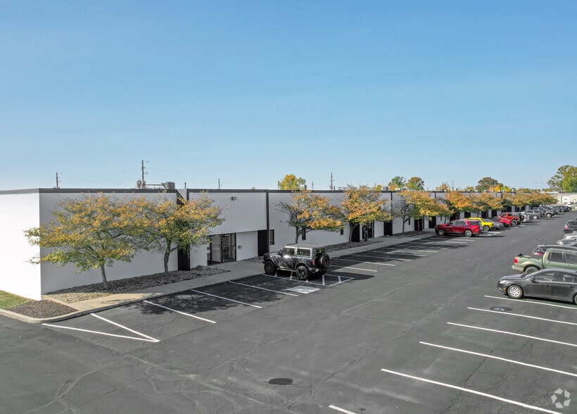 5303-5331 W 86th St, Indianapolis, IN for lease - Primary Photo - Image 1 of 11