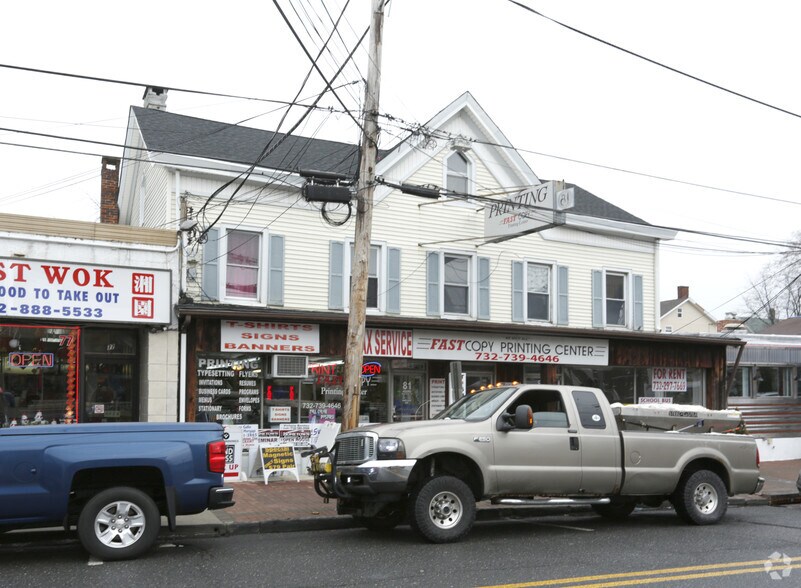 81 Broad St, Keyport, NJ 07735