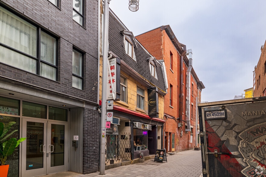 12-16 Rue de la Gauchetière E, Montréal, QC for sale - Primary Photo - Image 1 of 1