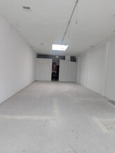 8801-8807 Santa Monica Blvd, West Hollywood, CA for lease Interior Photo- Image 1 of 4
