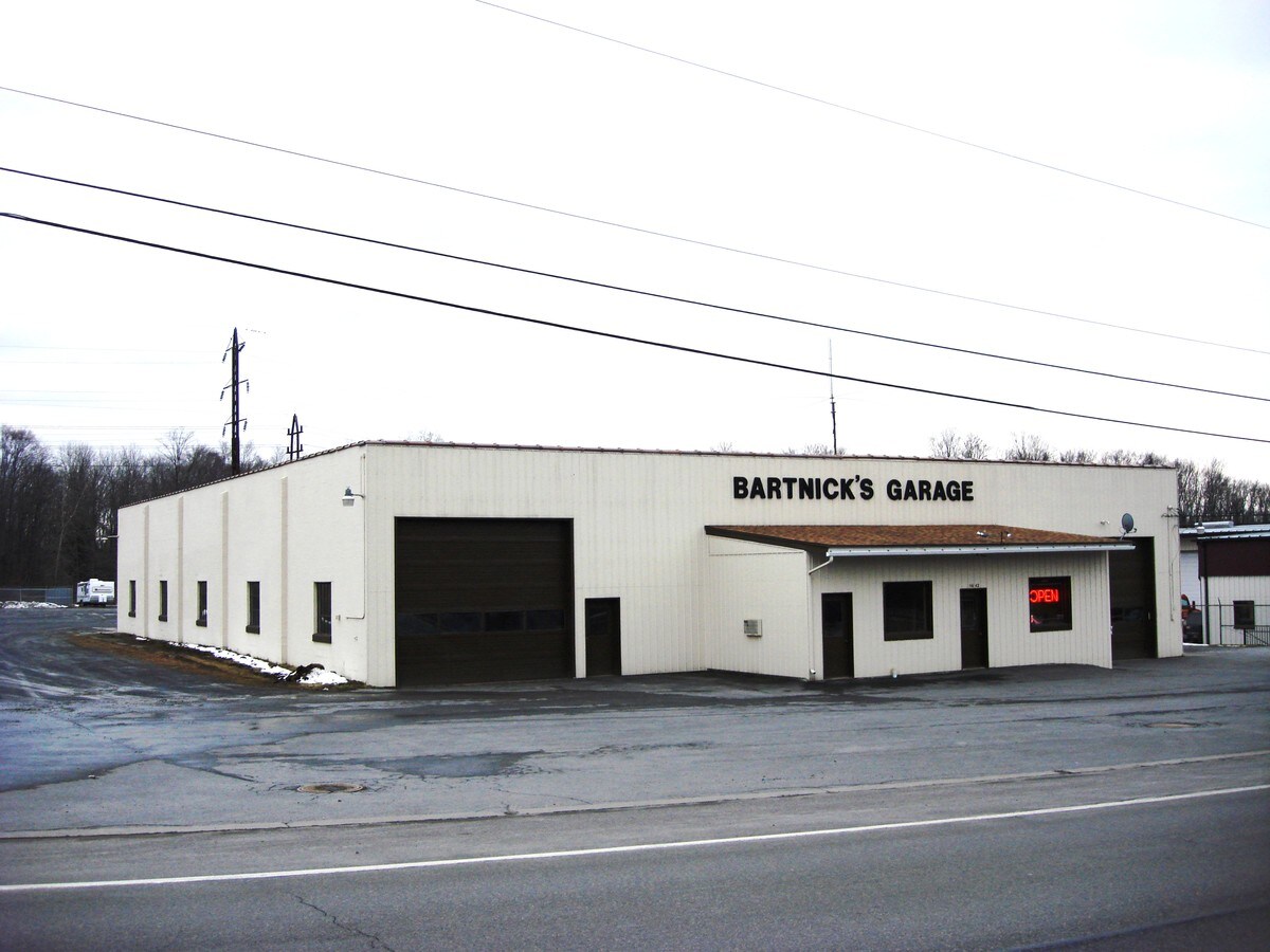 5642 Horatio St, Utica, NY 13502