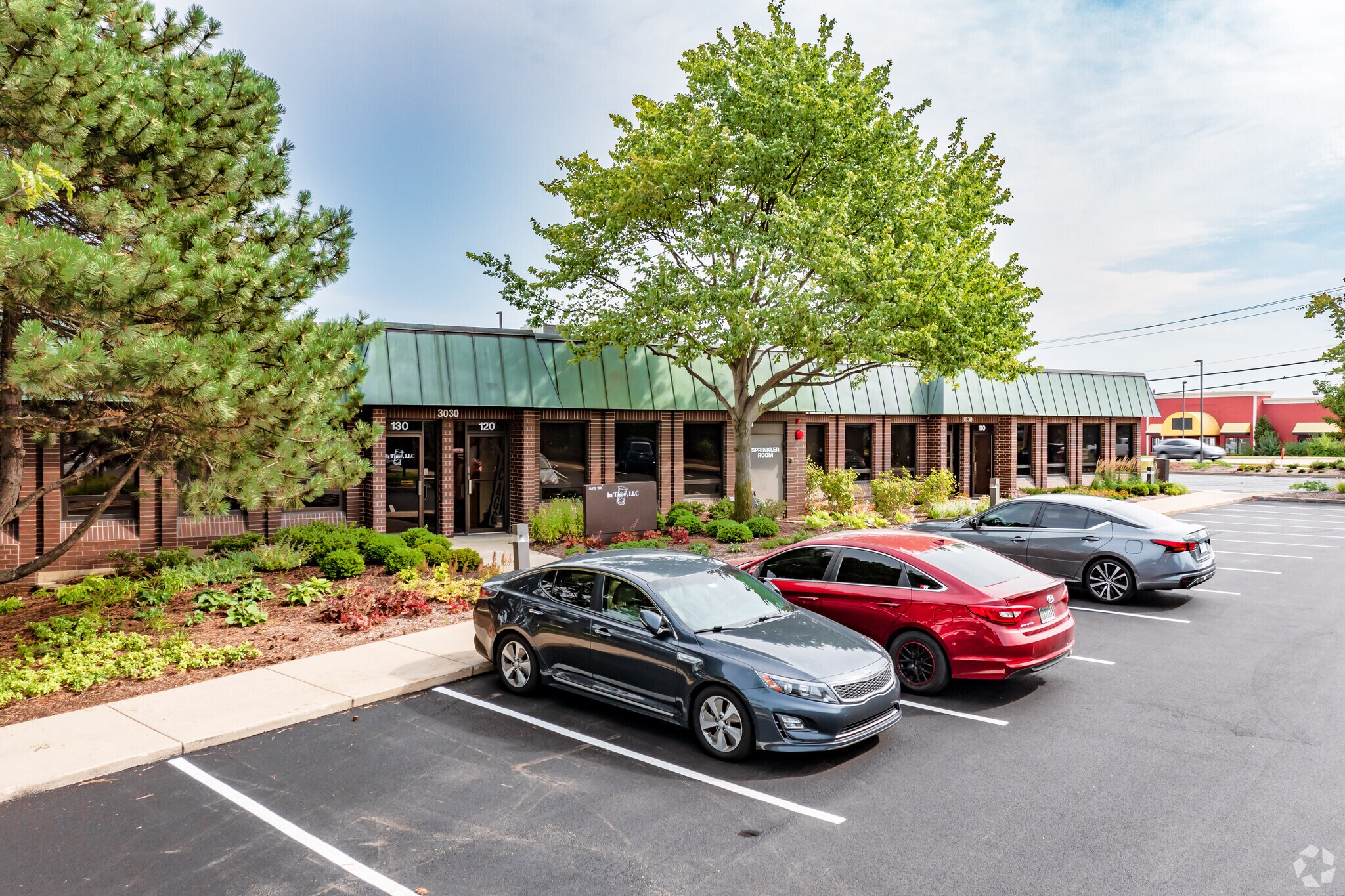 3030 Finley Rd, Downers Grove, IL for sale Primary Photo- Image 1 of 1