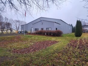 6220 S Railway Cmn, Williamsburg, MI for lease Building Photo- Image 1 of 12