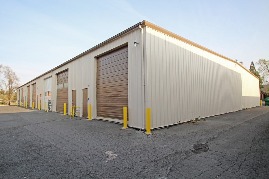 1560 NE 1st St, Bend, OR for lease - Building Photo - Image 2 of 6