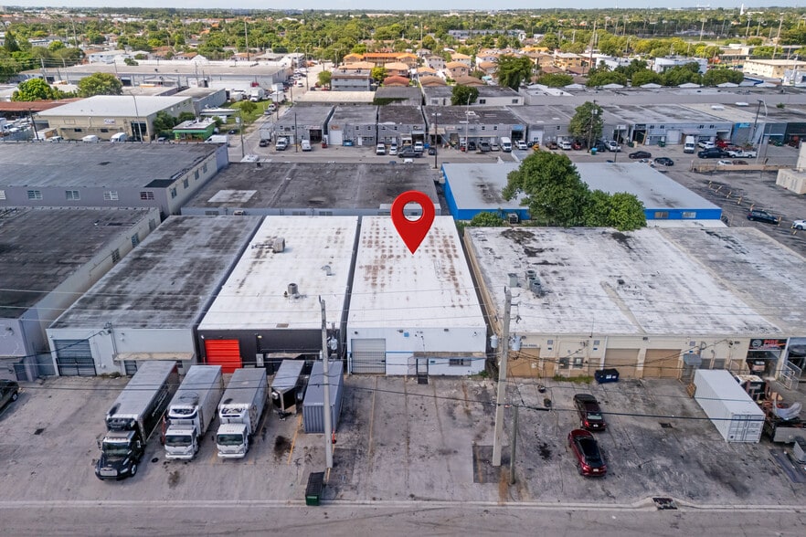 683 W 26th St, Hialeah, FL for sale - Building Photo - Image 1 of 29