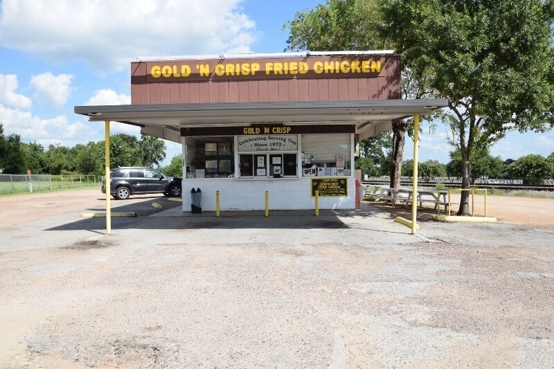 922 E Travis St, La Grange, TX for sale Building Photo- Image 1 of 1