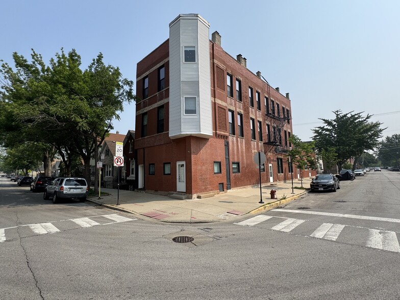 2935 S Throop St, Chicago, IL for sale - Building Photo - Image 2 of 6