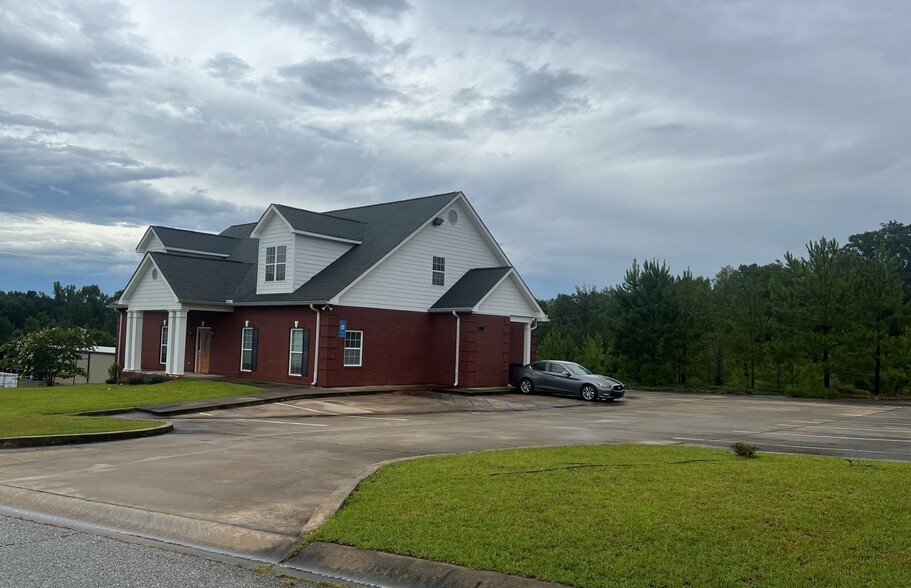 395 Meadow Ridge Dr, Milledgeville, GA for lease - Building Photo - Image 2 of 11