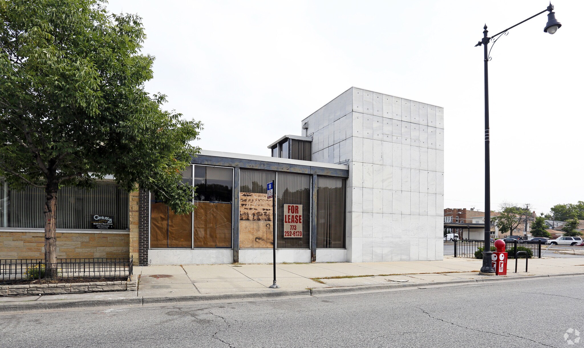 5900 W Irving Park Rd, Chicago, IL for lease Primary Photo- Image 1 of 6