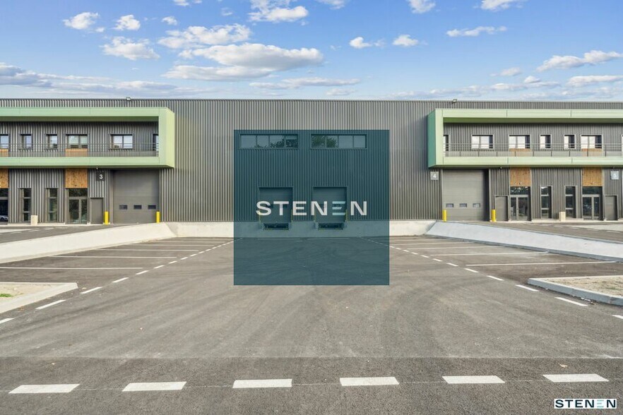 Industrial in Avignon for lease - Building Photo - Image 2 of 10