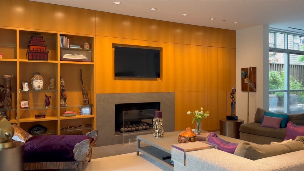 3508 Gillespie St, Dallas, TX for sale - Commercial Listing Video - Image 2 of 80