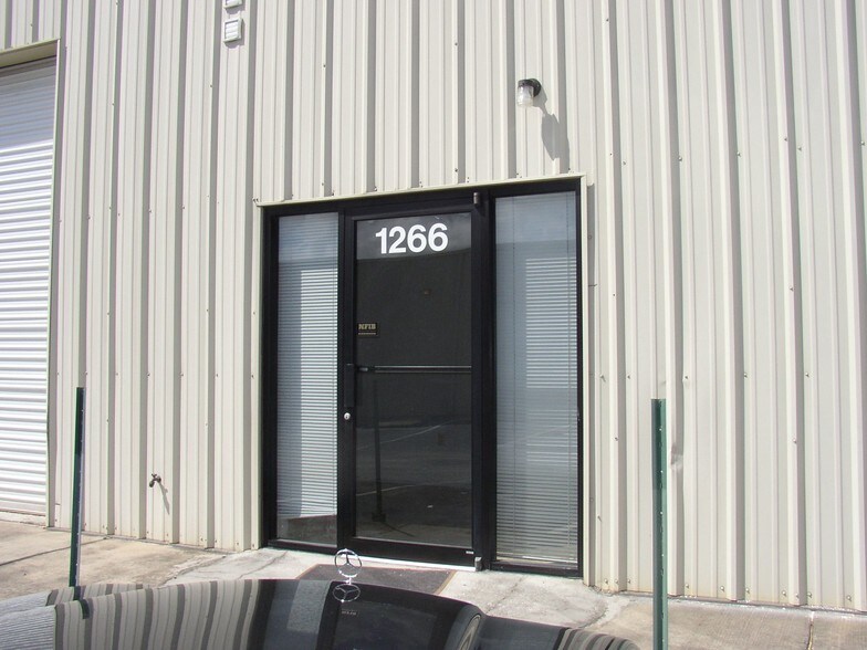 1266 Commons Ct, Clermont, FL for sale - Building Photo - Image 1 of 1