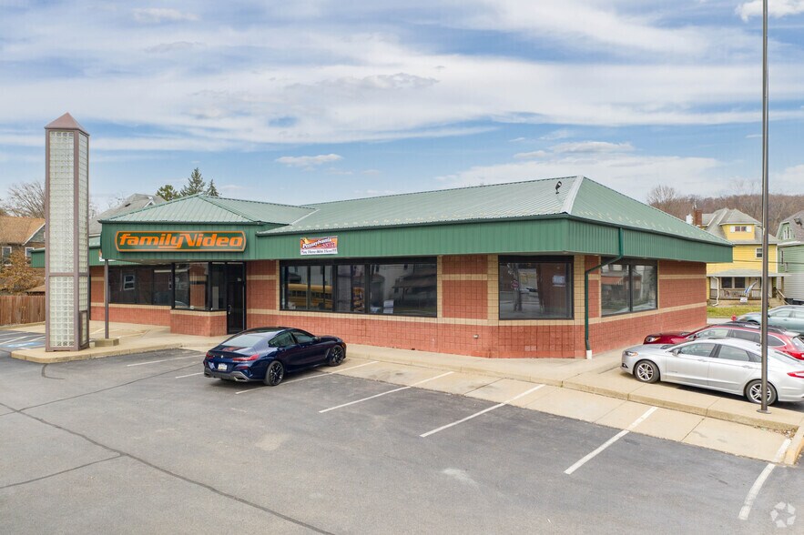 544 W Cunningham St, Butler, PA for lease - Building Photo - Image 2 of 4