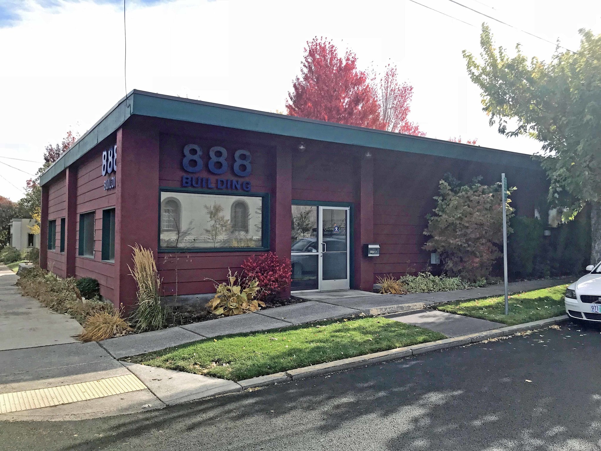 888 NW Hill St, Bend, OR for lease Other- Image 1 of 20