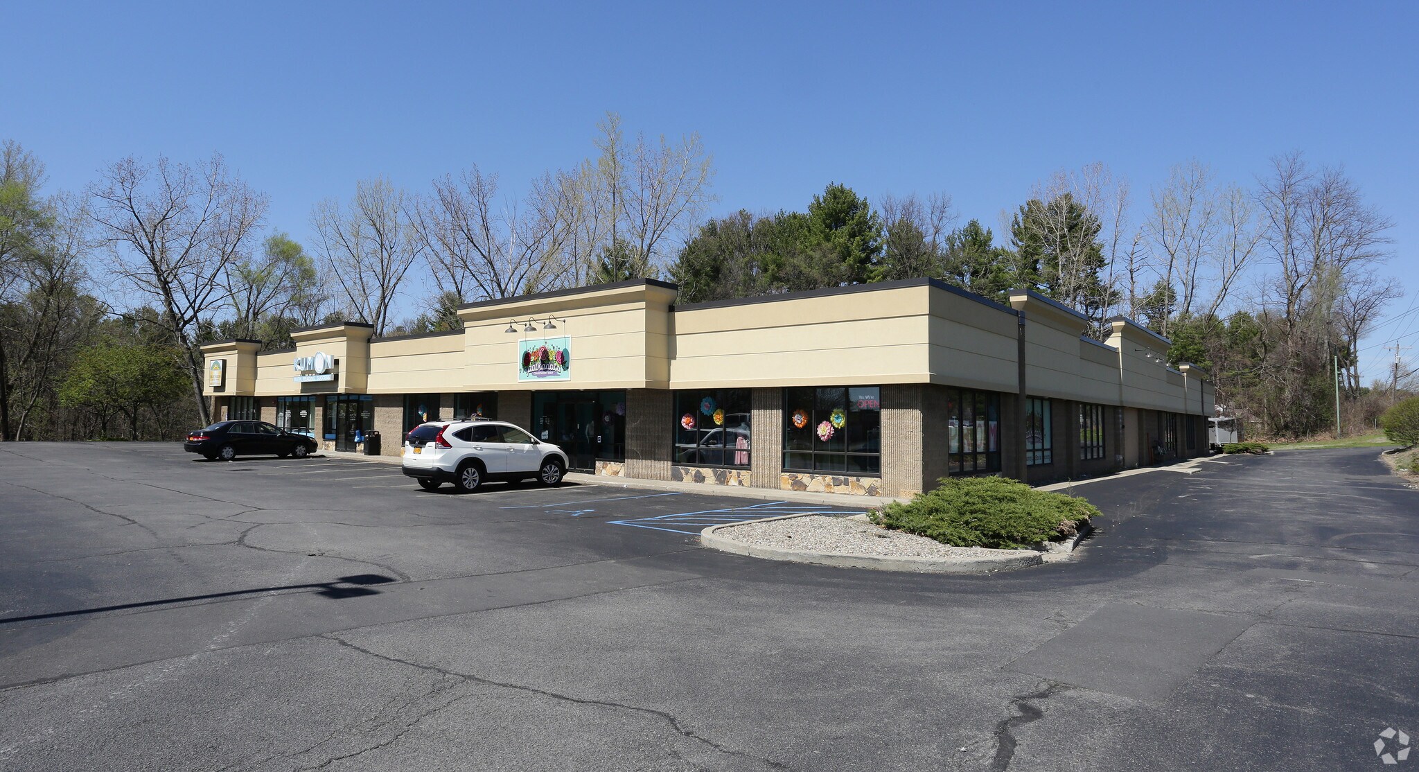 10 New Karner Rd, Guilderland, NY for sale Primary Photo- Image 1 of 1