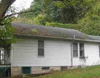 More details for 843 Milford St, Clarksburg, WV - Multifamily for Sale