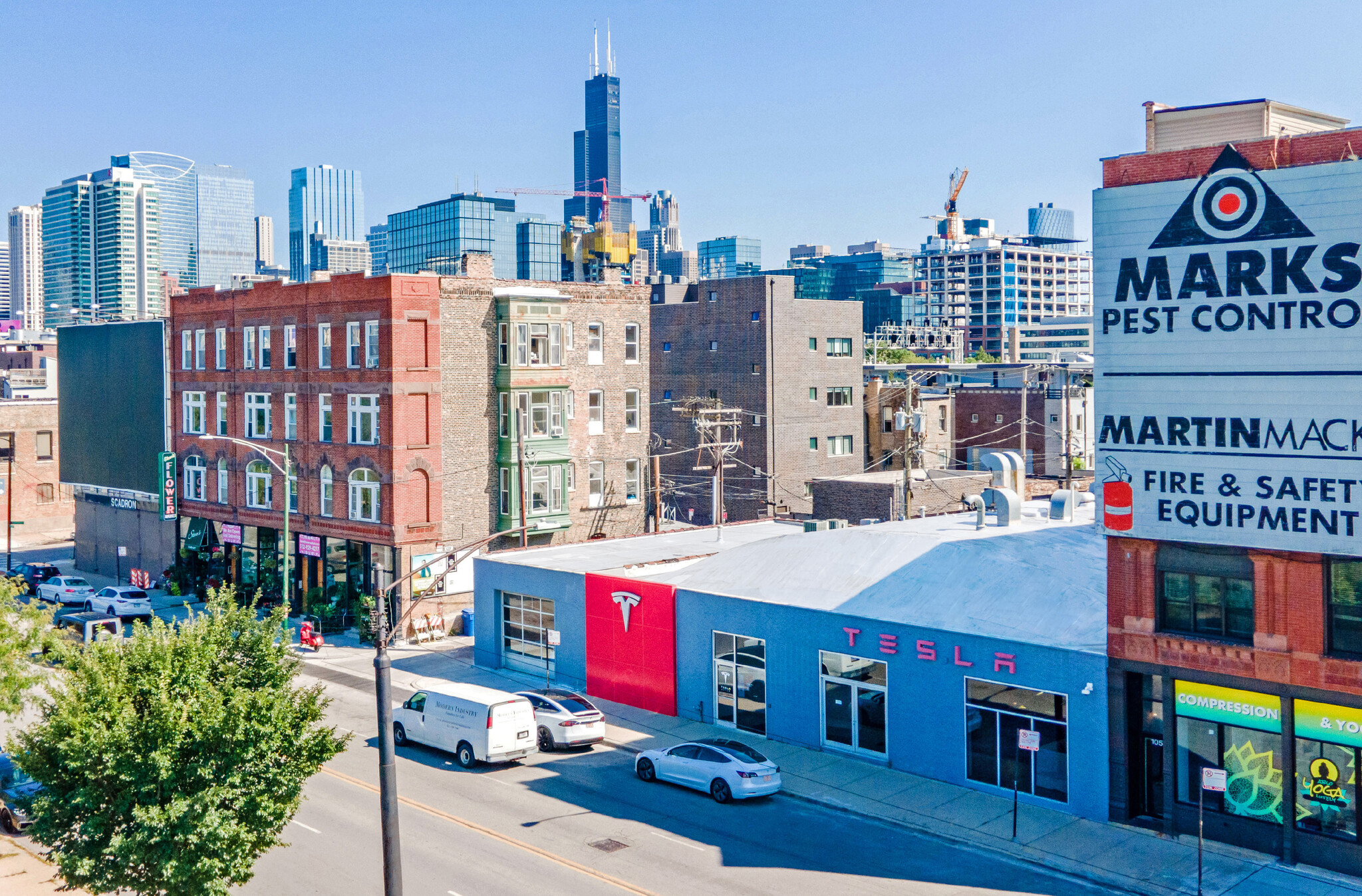 1053-1055 W Grand Ave, Chicago, IL for lease Building Photo- Image 1 of 7