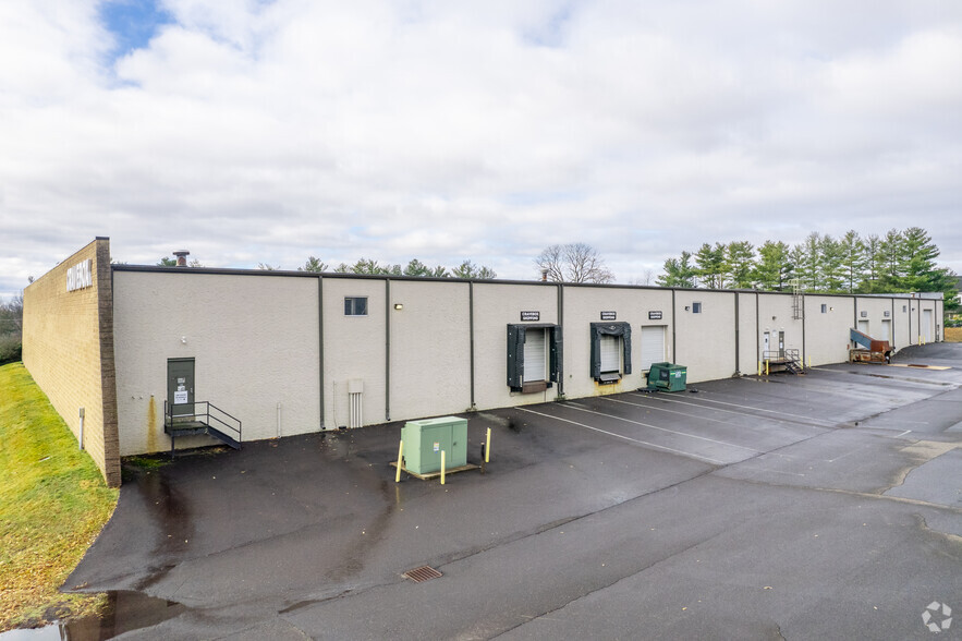 1370 Welsh Rd, North Wales, PA for lease - Building Photo - Image 3 of 5