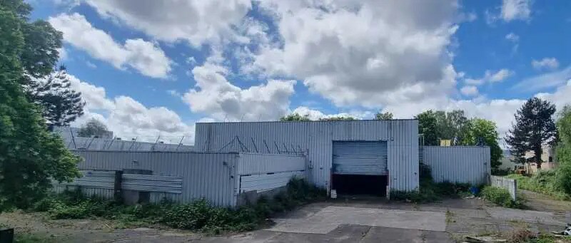 Industrial in Les Ulis for lease - Building Photo - Image 2 of 7
