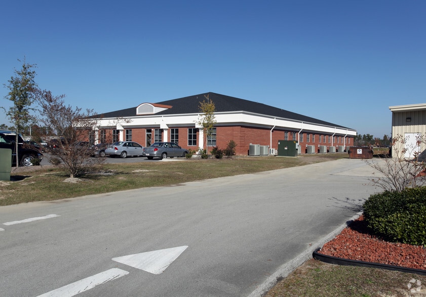 900 Dennis Rd, Jacksonville, NC for lease - Building Photo - Image 3 of 3