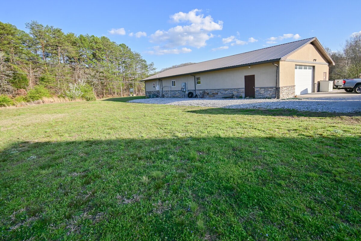 131 Gallaher Rd, Kingston, TN 37763