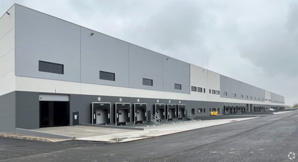 Parque Logístico Alcalá, Alcalá de Henares, Madrid for lease - Primary Photo - Image 1 of 1