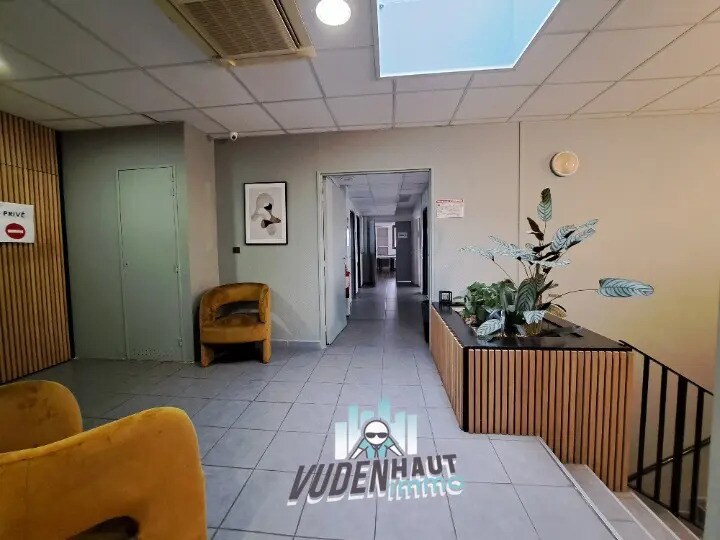 Office in Toulouse for lease - Interior Photo - Image 1 of 9