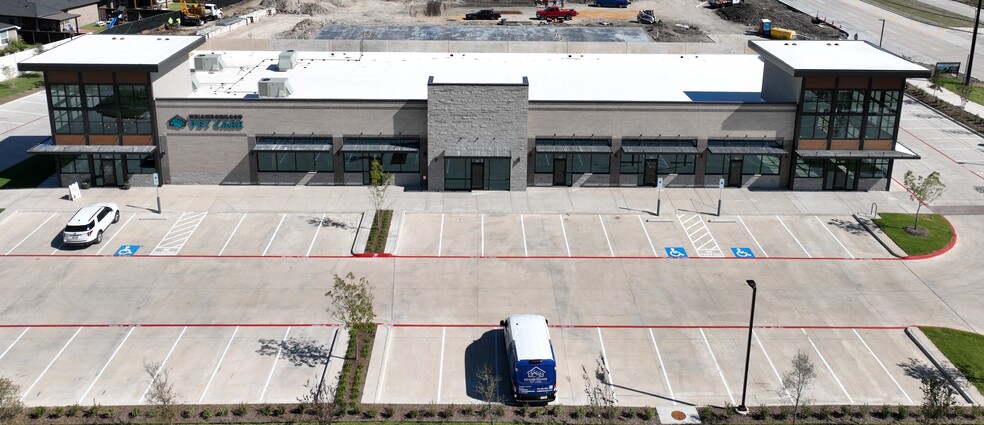 590 W Frontier Pky, Celina, TX for lease - Building Photo - Image 2 of 14