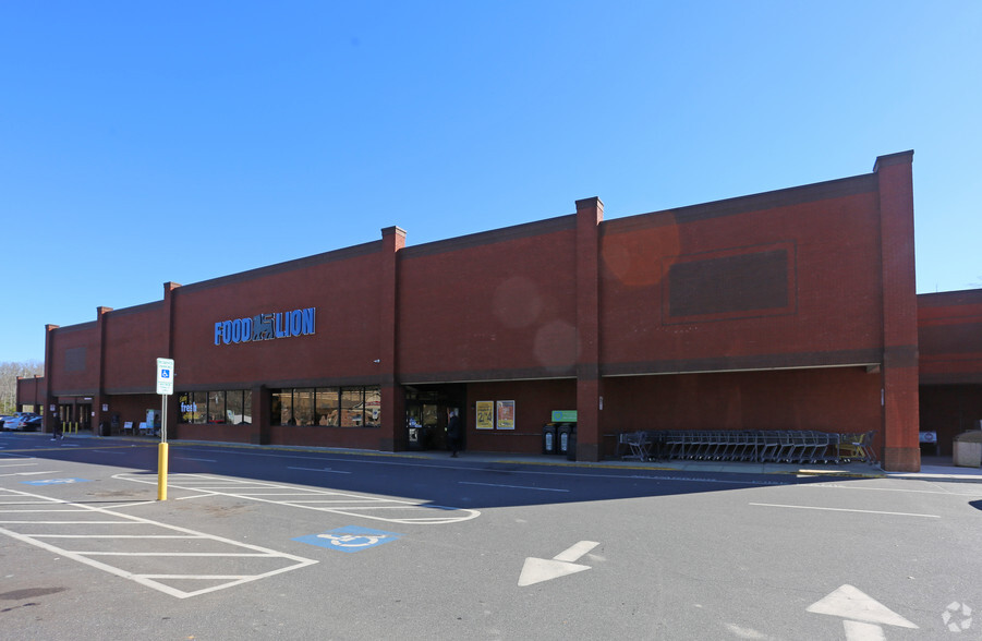 421-445 Nc Highway 49 S, Asheboro, NC for lease - Building Photo - Image 1 of 7