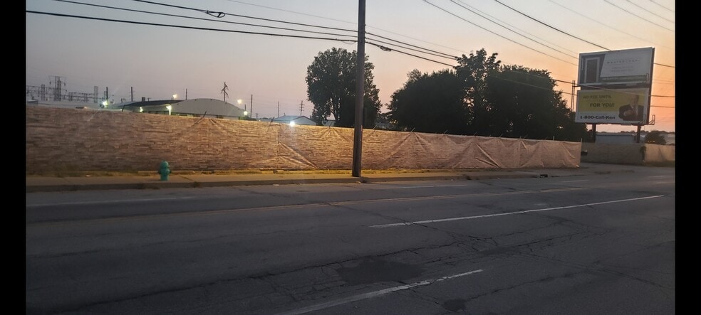 350 Kansas St, Indianapolis, IN for sale - Primary Photo - Image 2 of 4