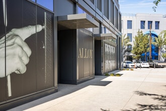 525 S Santa Fe Ave, Los Angeles, CA for lease Building Photo- Image 1 of 4