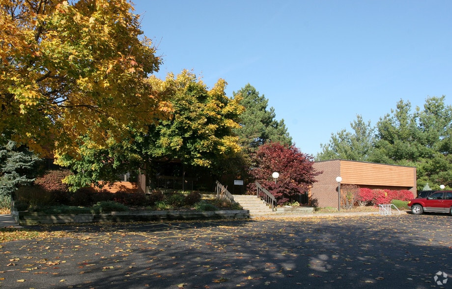 205 W 29th St, Holland, MI for lease - Primary Photo - Image 1 of 16