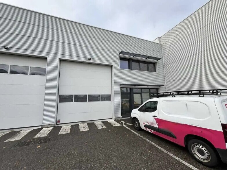 44 Rue De L'Avenir, Genas for lease - Building Photo - Image 1 of 14