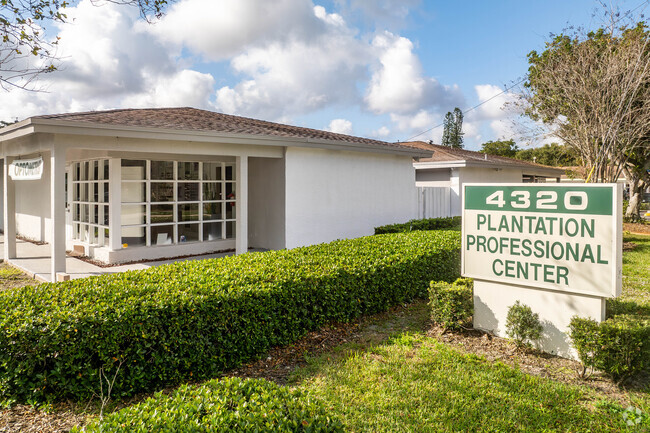 More details for 4330 W Broward Blvd, Plantation, FL - Office, Retail for Lease