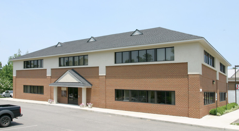 3800 Stillman Pky, Richmond, VA for lease - Building Photo - Image 2 of 7