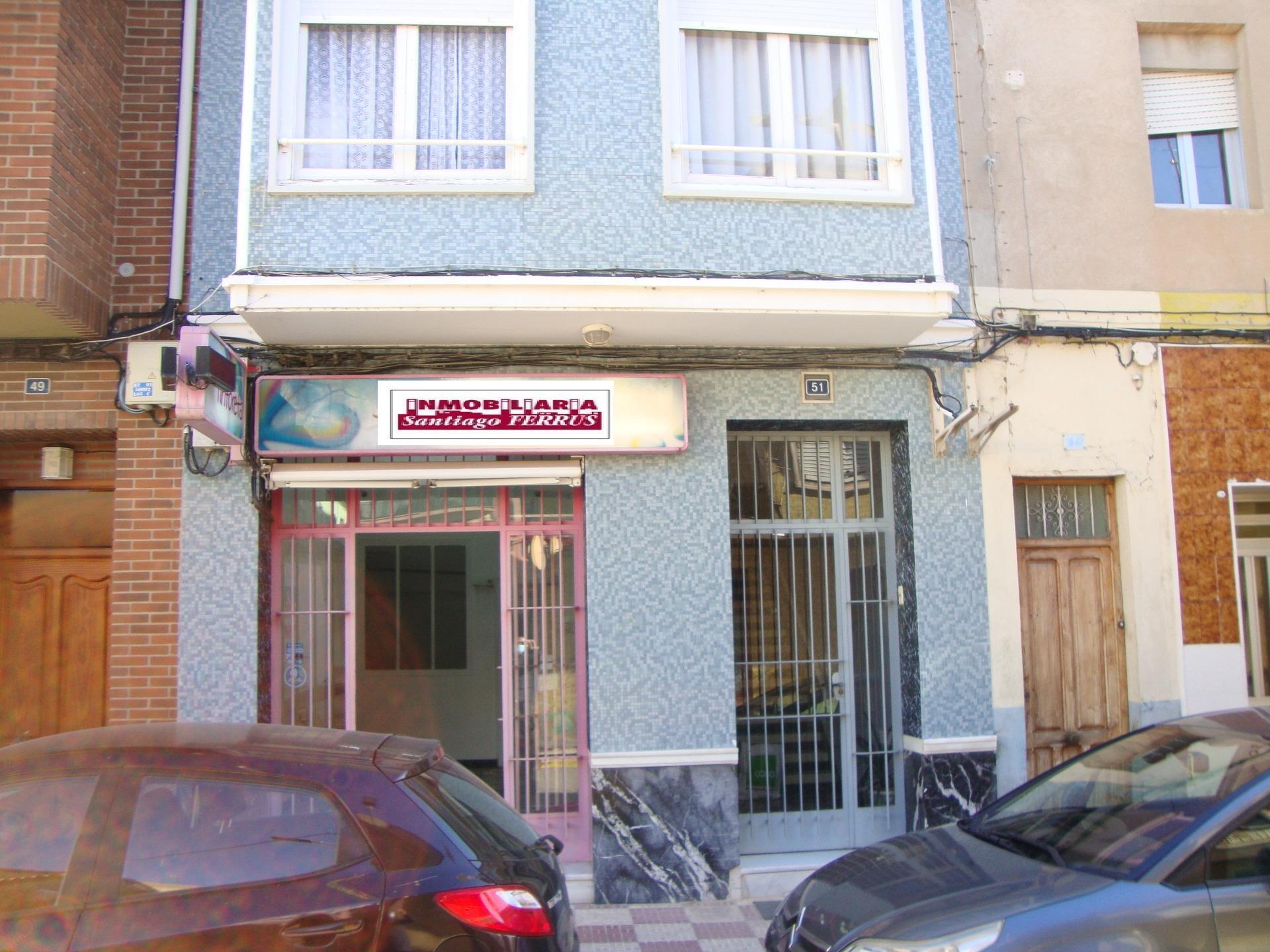 Retail in Almussafes, Valencia for lease Building Photo- Image 1 of 9