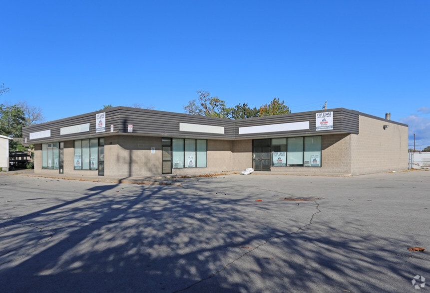 211-217 Church St, St Catharines, ON for sale - Primary Photo - Image 1 of 1