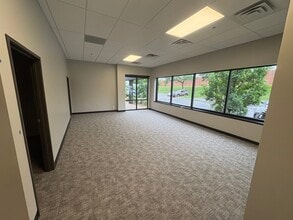 9201 E Bloomington Fwy, Bloomington, MN for lease Interior Photo- Image 1 of 4