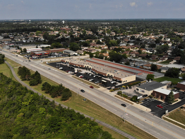 6040-6080 159th St, Oak Forest, IL for lease - Aerial - Image 2 of 25