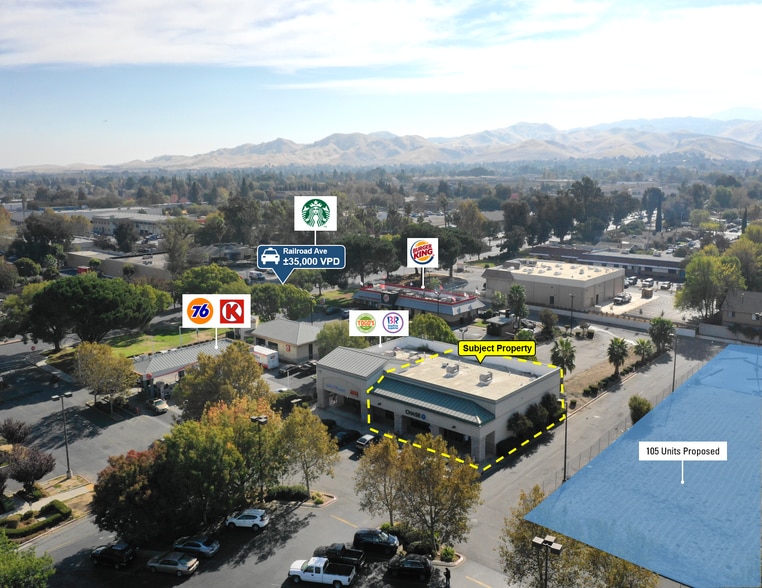 2136 Railroad Ave, Pittsburg, CA for lease - Building Photo - Image 2 of 14