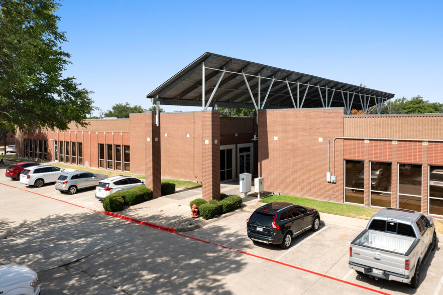 220 S Denton Tap Rd, Coppell, TX for lease - Building Photo - Image 3 of 17