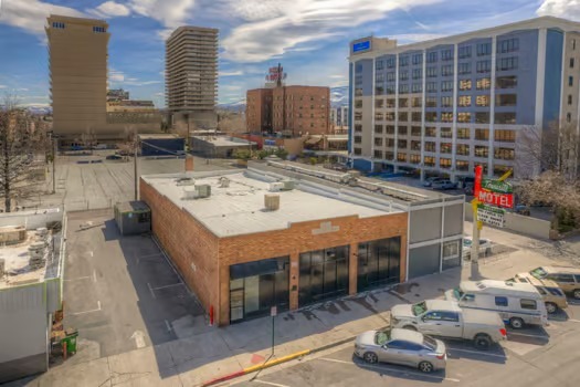 214 W Commercial Row, Reno, NV for lease - Primary Photo - Image 1 of 1