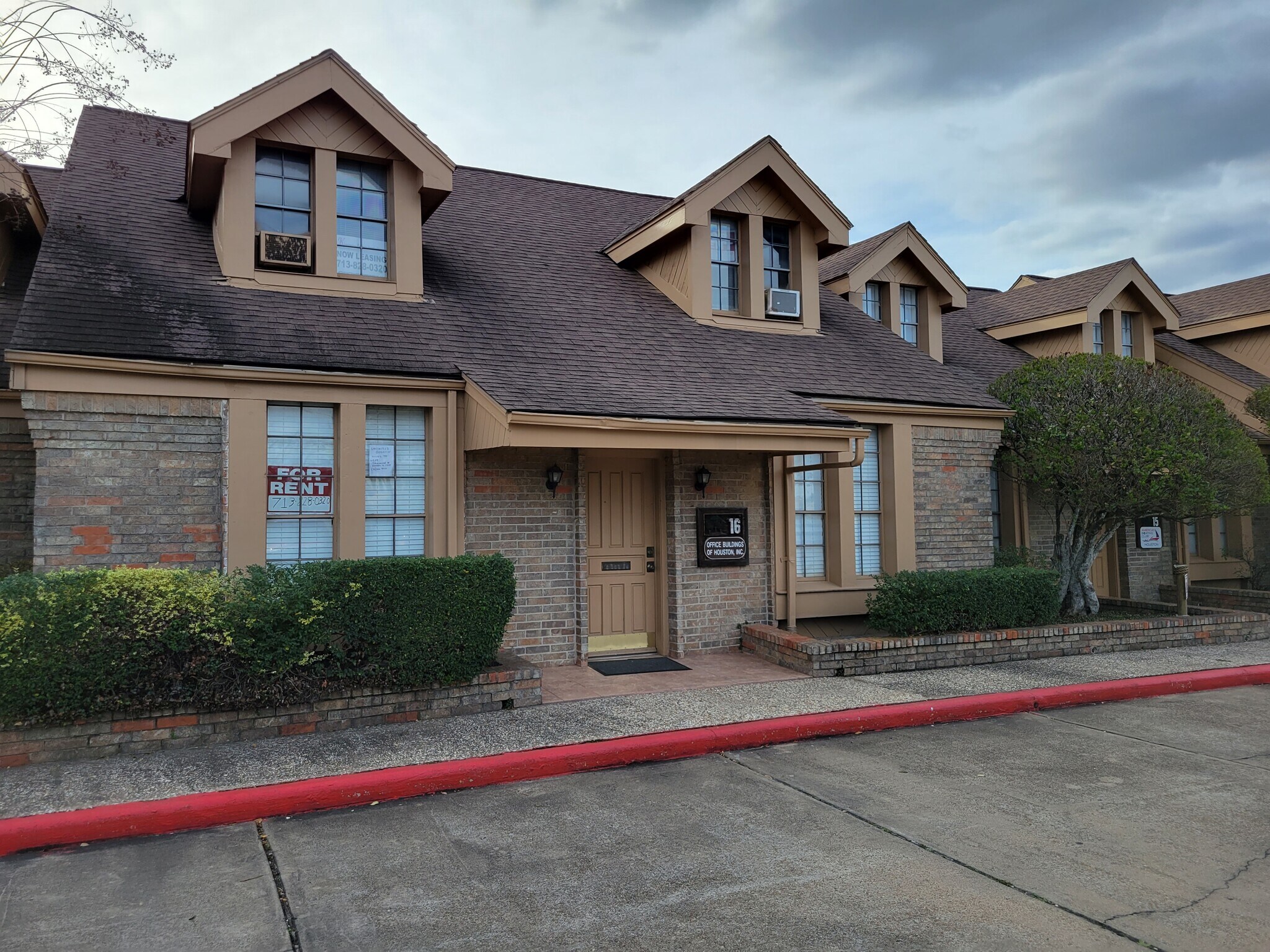 6910 Bellaire Blvd, Houston, TX for sale Building Photo- Image 1 of 1